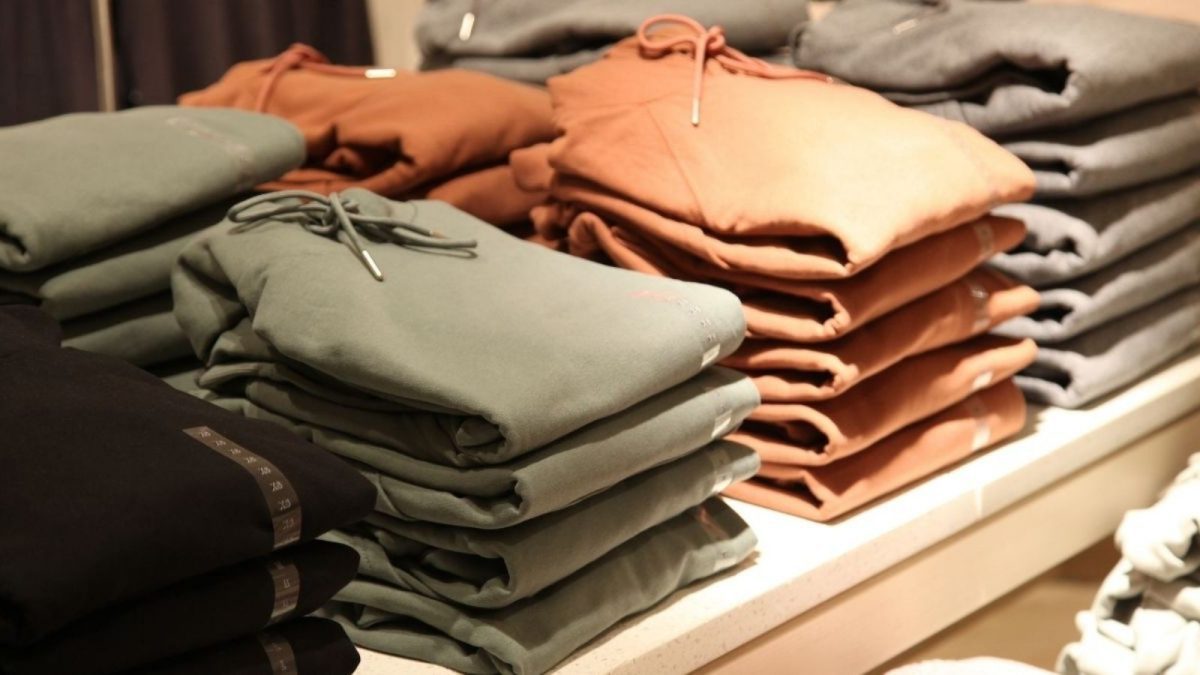The Fall Layering Guide: Choosing the Best Hoodies & Crewnecks for Custom Prints